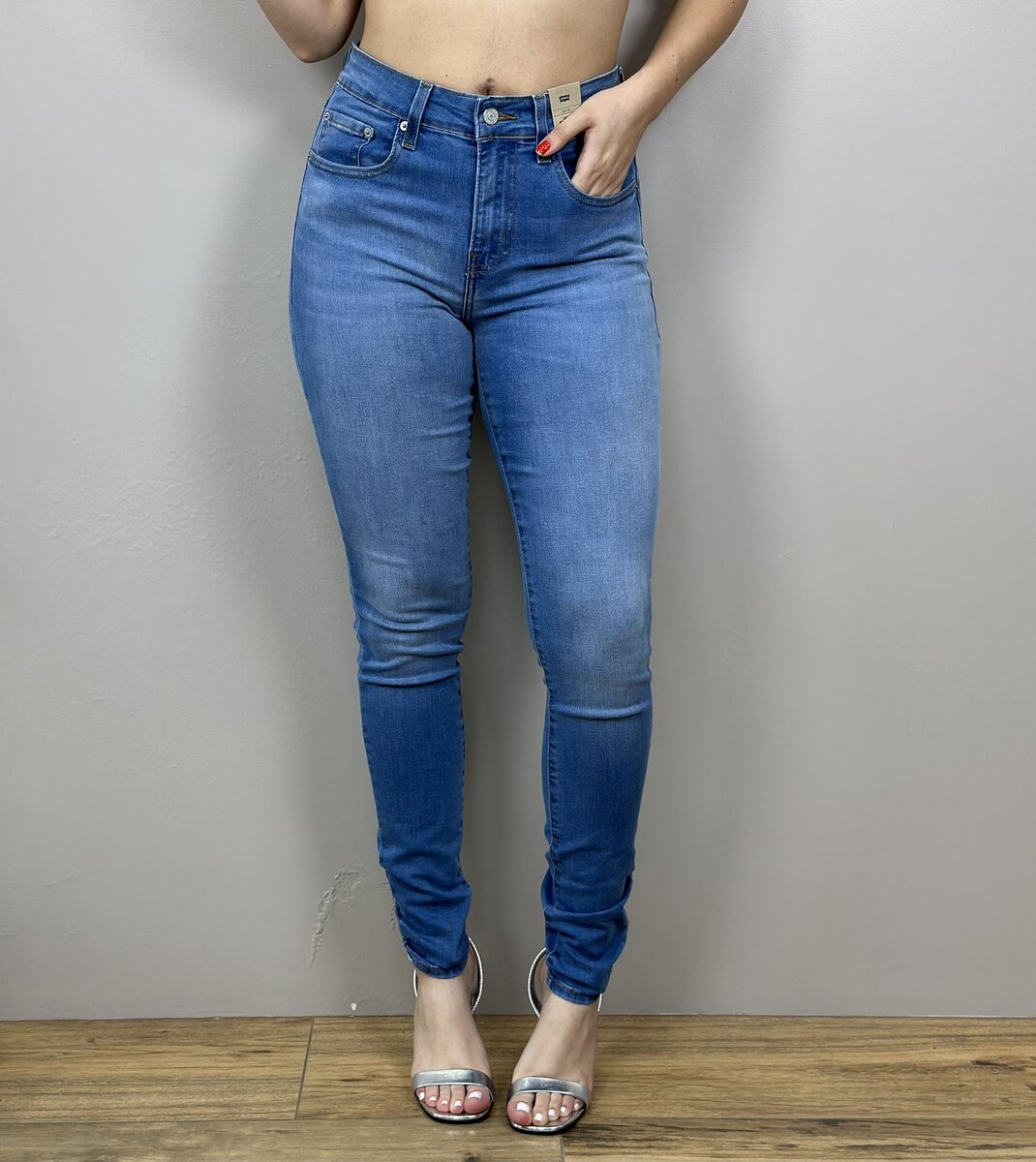 Levis jeans fashion feminino