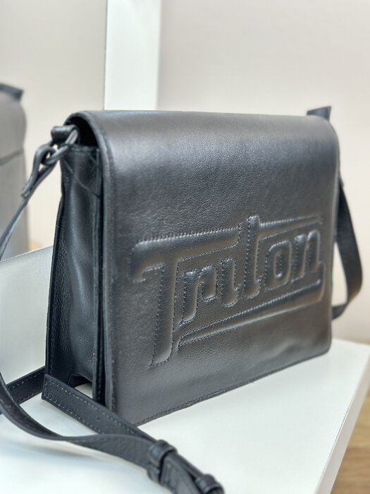 BOLSA TRITON COURO LATERAL LOGO ALTO RELEVO